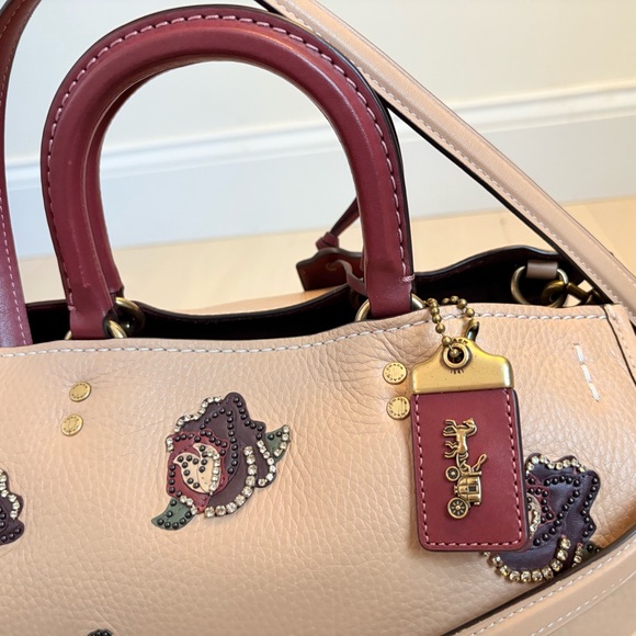 Retail Coach 1941 Rogue 30 Beechwood with leather appliqué rhinestone. - Picture 7 of 16